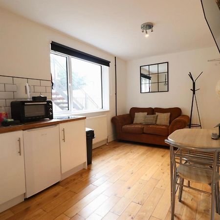 Flat 4, 10 St John'S Apartment Bournemouth Bagian luar foto