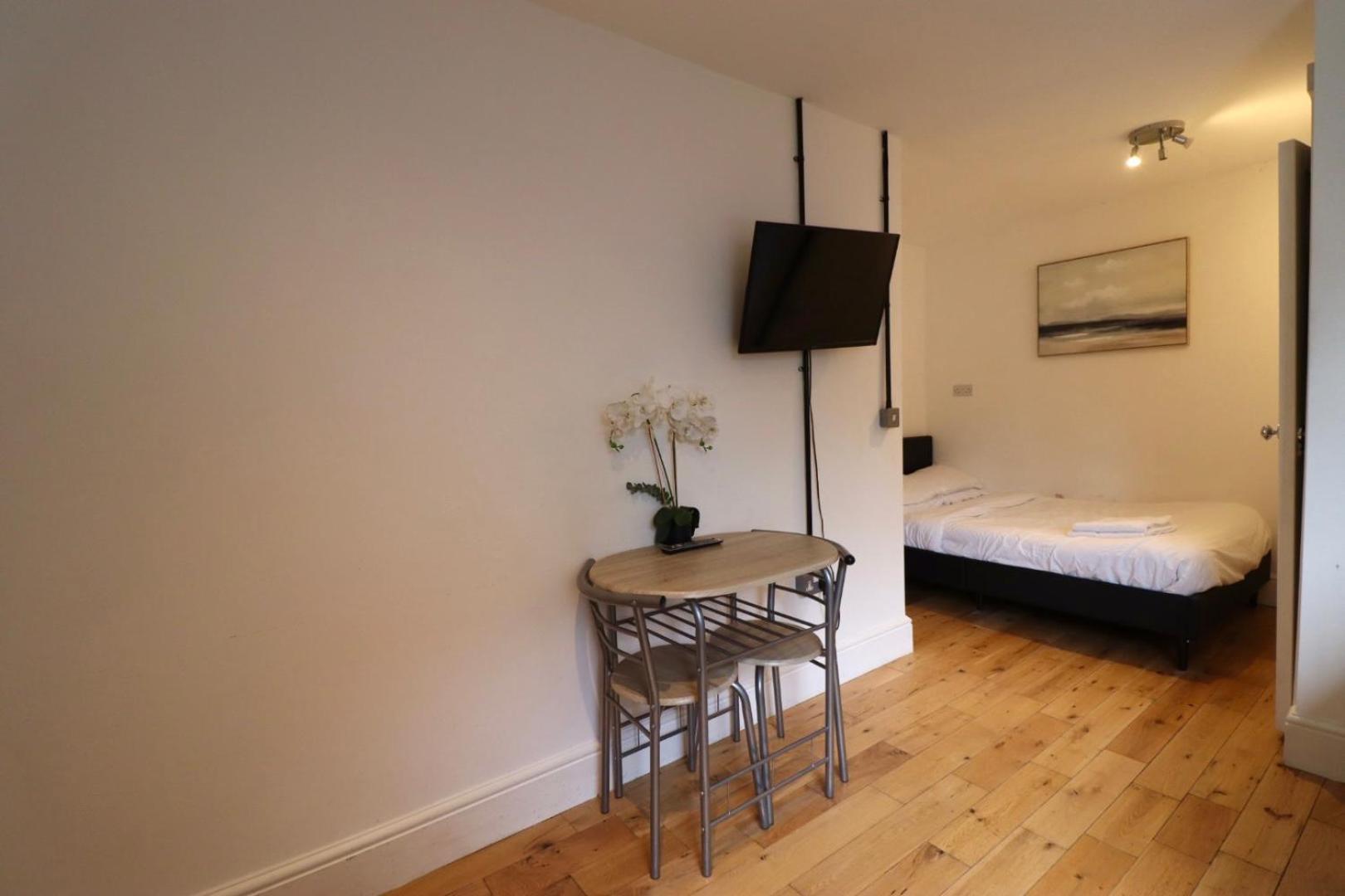 Flat 4, 10 St John'S Apartment Bournemouth Bagian luar foto